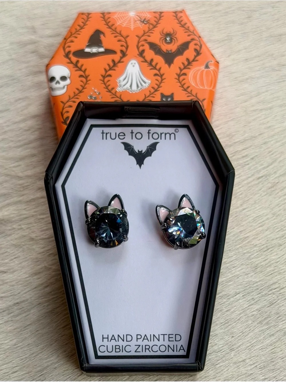 True To Form Halloween Black Cat Stud Earrings Gunmetal CZ Crystal Enamel New